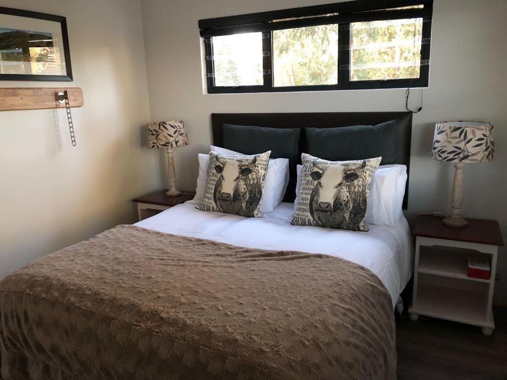 Sunset View Self Catering Cottage Underberg Room photo