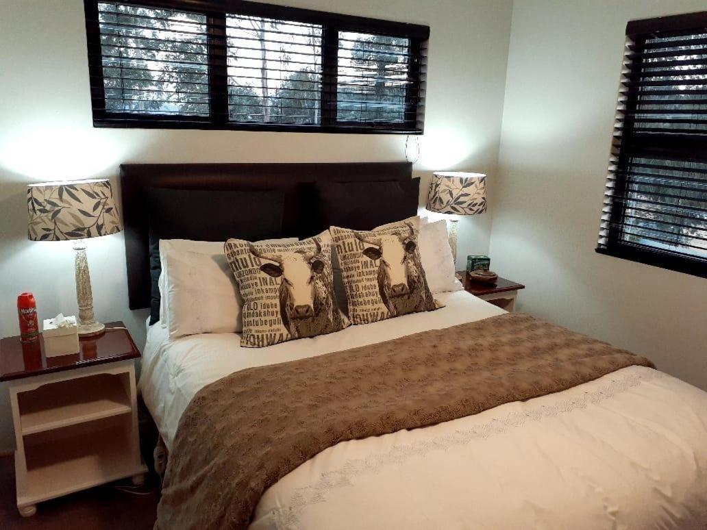 Sunset View Self Catering Cottage Underberg Room photo